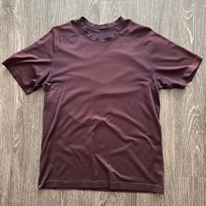Lululemon Metal Vent T